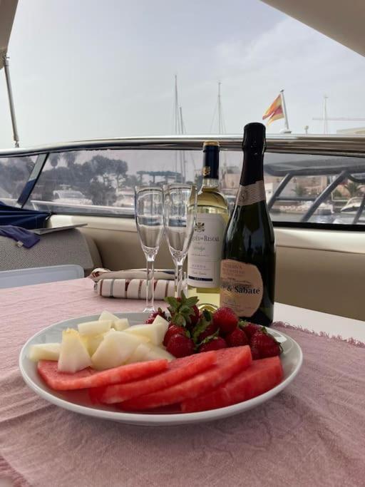 Mecido Por Olas Bateau-hôtel